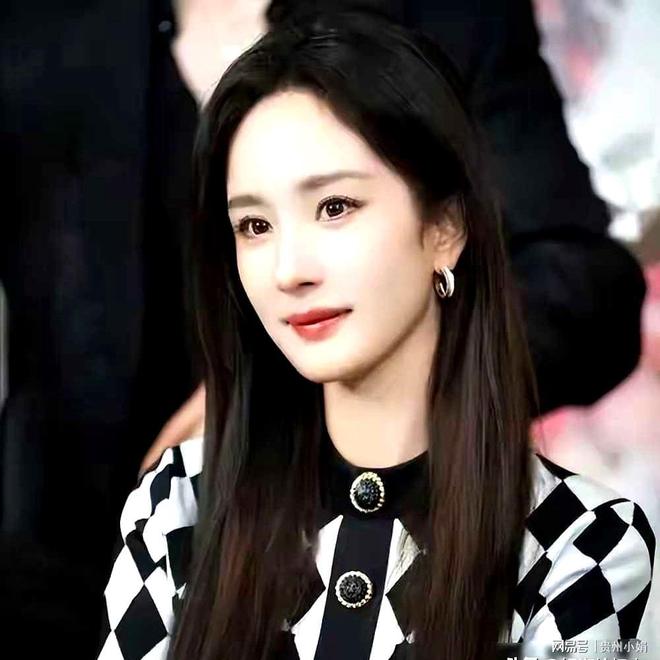 嫌弃的“保姆”杨幂如今狠狠打了他的脸开元ky棋牌风水轮流转!曾被刘恺威(图3) 嫌弃的“保姆”杨幂如今狠狠打了他的脸开元ky棋牌风水轮流转!曾被刘恺威(图3)